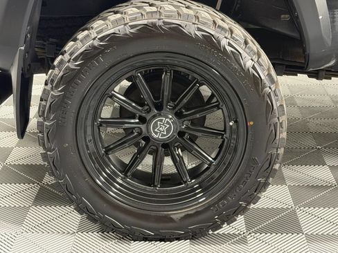 Used 2019 Toyota Tacoma TRD Pro AWD/4WD image 14