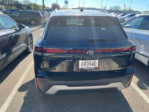 Used 2026 Volkswagen Tiguan S AWD/4WD image 7