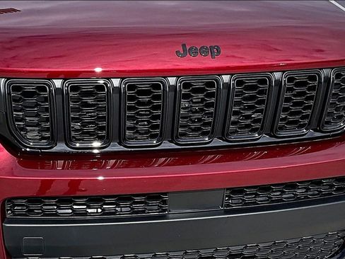 New 2025 Jeep Grand Cherokee L Limited image 17