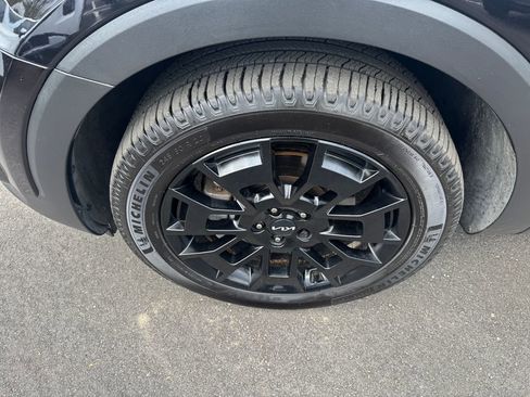 Used 2022 Kia Telluride EX w/ EX Premium Package AWD/4WD image 11