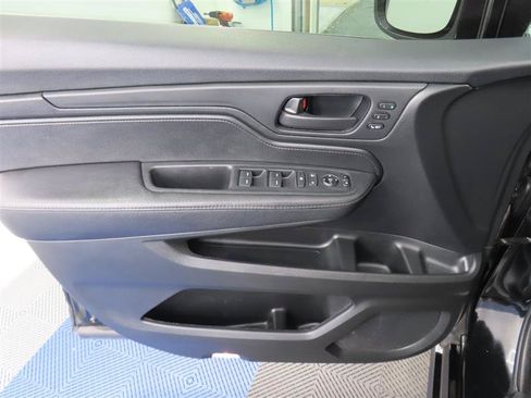 Used 2024 Honda Odyssey Sport image 15