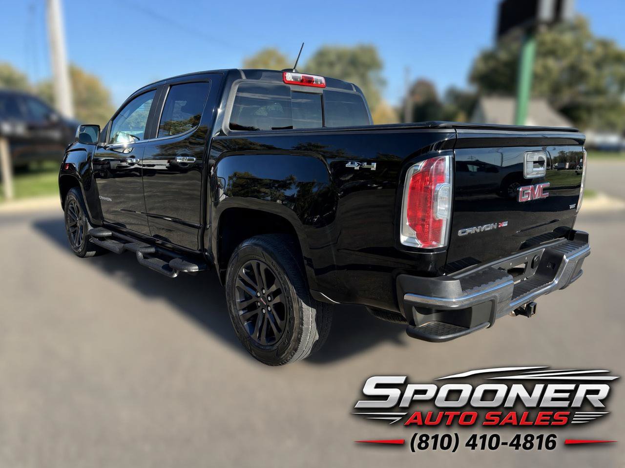 Used 2017 GMC Canyon SLT w/ Driver Alert Package AWD/4WD image 3