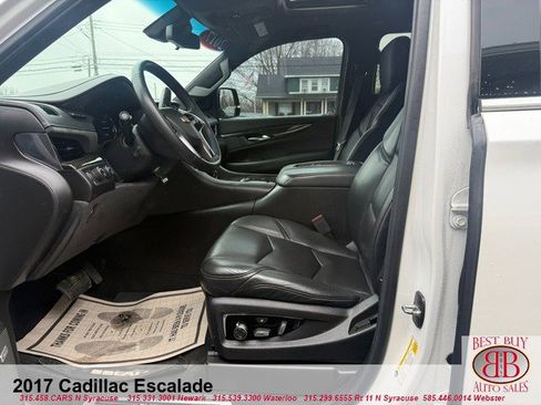 Used 2017 Cadillac Escalade Platinum AWD/4WD image 10