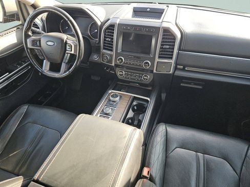 Used 2018 Ford Expedition Max Platinum AWD/4WD image 29