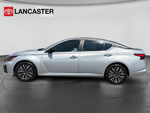 Used 2024 Nissan Altima 2.5 SV FWD image 4