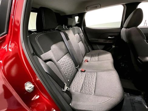 Used 2025 Nissan Kicks SV image 22