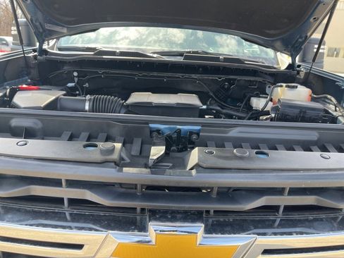 Used 2025 Chevrolet Silverado 2500 LT w/ Convenience Package AWD/4WD image 22