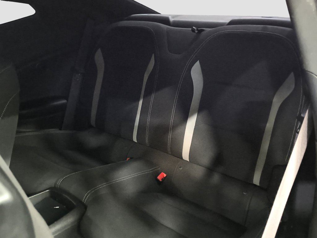 Used 2016 Chevrolet Camaro SS RWD image 18