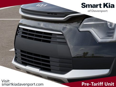 New 2025 Kia Niro LX image 12