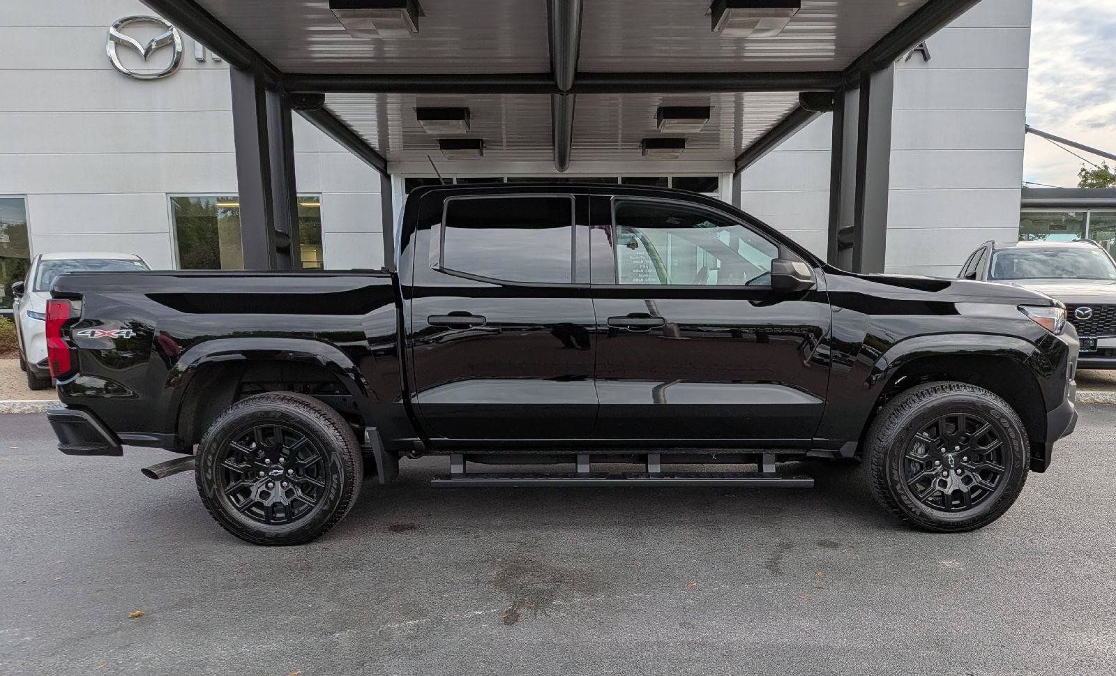 Used 2026 Chevrolet Colorado W/T w/ WT Custom Package AWD/4WD image 6
