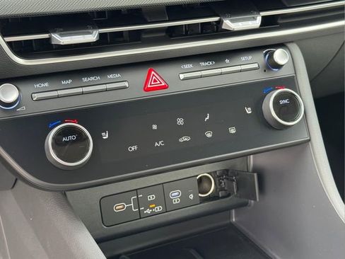New 2026 Hyundai Sonata SEL FWD image 24