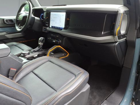 Used 2023 Ford Bronco Badlands AWD/4WD image 7