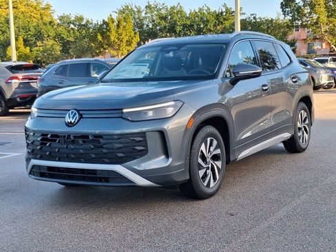 New 2026 Volkswagen Tiguan S FWD image 3