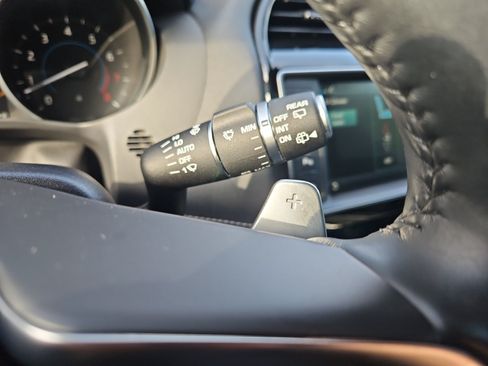 Used 2018 Jaguar F-PACE S AWD/4WD image 22