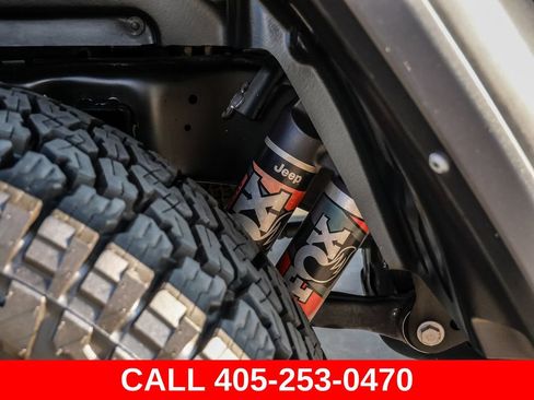 Used 2021 Jeep Gladiator Mojave AWD/4WD image 12