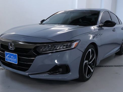 Used 2022 Honda Accord Sport image 3