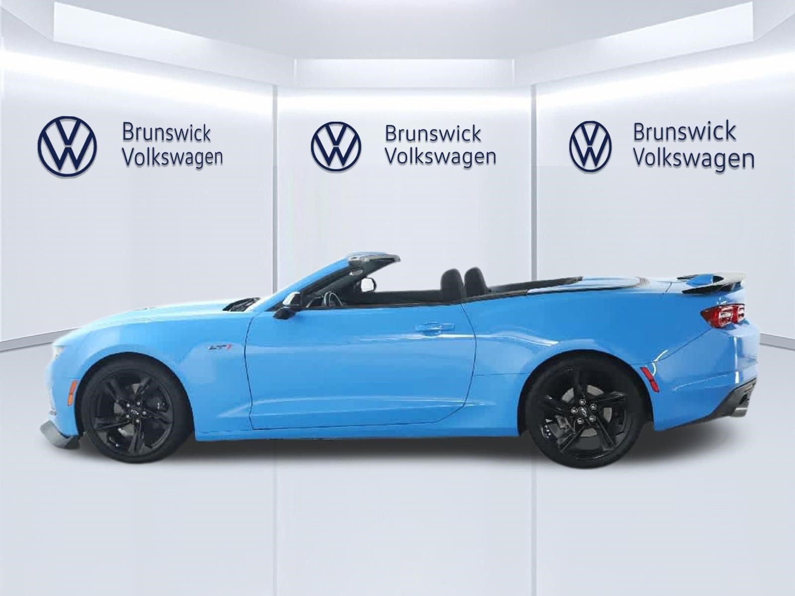 Used 2022 Chevrolet Camaro LT RWD image 39
