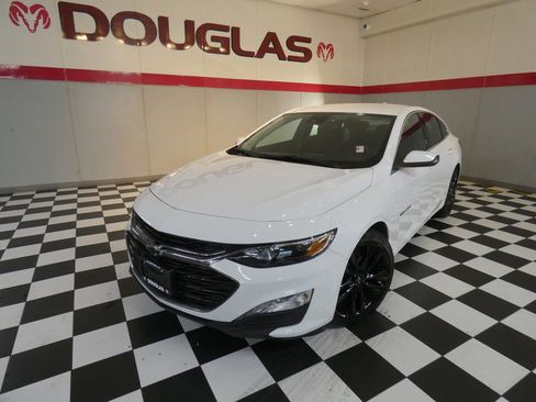 Used 2024 Chevrolet Malibu LT image 1