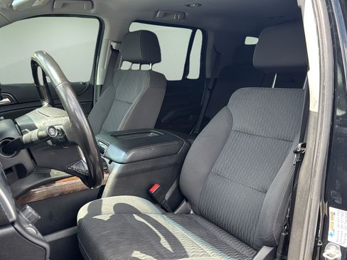 Used 2019 Chevrolet Tahoe LS RWD image 10