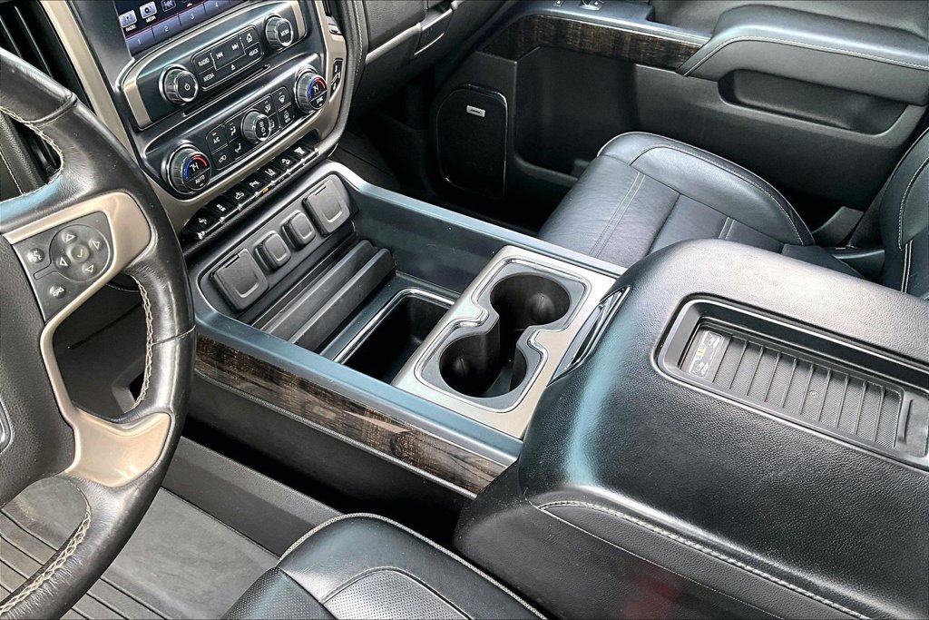 Used 2016 GMC Sierra 2500 Denali w/ Driver Alert Package AWD/4WD image 18