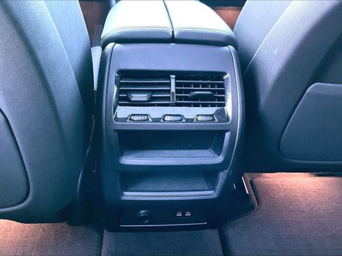 Used 2025 BMW X5 sDrive40i w/ Premium Package image 33