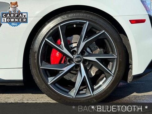 Used 2022 Audi R8 V10 w/ Carbon Exterior Package image 8