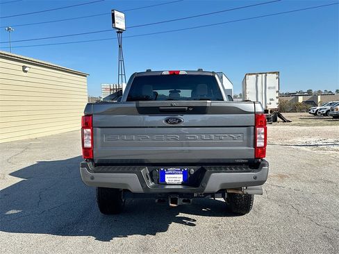 Used 2022 Ford F250 XLT w/ Black Appearance Package image 15