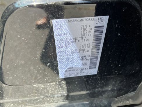 Used 2025 Nissan Pathfinder SV FWD image 9