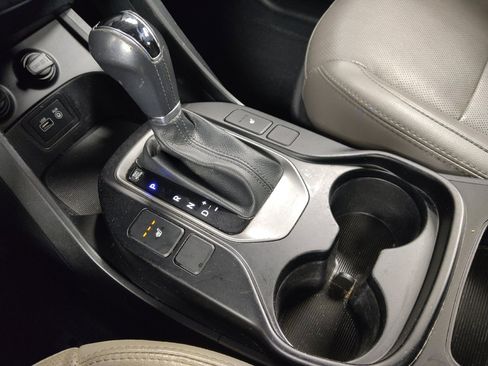 Used 2017 Hyundai Santa Fe Sport image 26