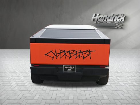 Used 2024 Tesla Cybertruck AWD Crew Cab image 9