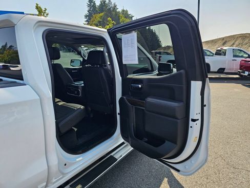 Used 2021 GMC Sierra 1500 SLT w/ SLT Premium Package AWD/4WD image 27