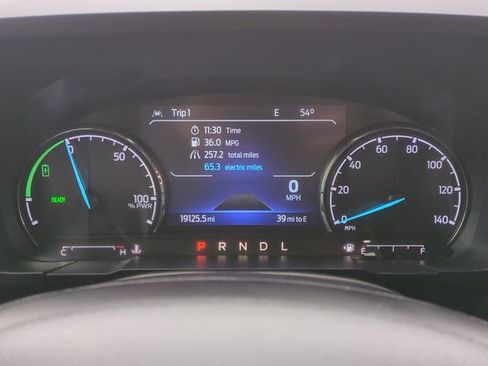 Used 2023 Ford Maverick Lariat w/ Lariat Luxury Package FWD image 22