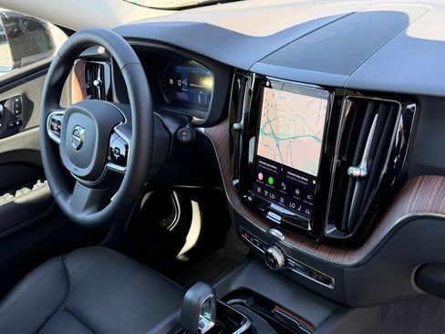 Certified 2023 Volvo XC60 B5 Plus w/ Climate Package AWD/4WD image 13