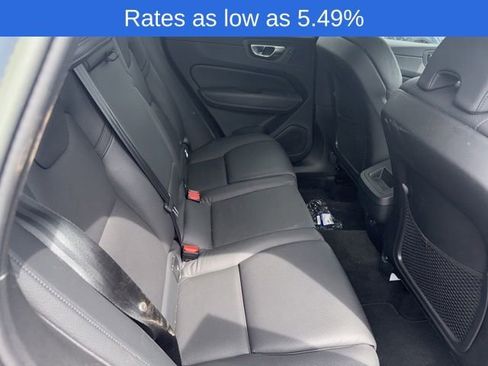 Used 2023 Volvo XC60 B5 Plus w/ Protection Package Premier image 6