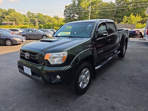 Used 2014 Toyota Tacoma 4x4 Double Cab w/ TRD Sport Package image 4