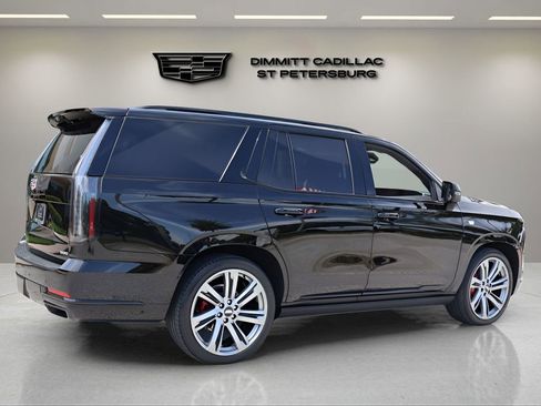 Used 2025 Cadillac Escalade Sport Platinum AWD/4WD image 5