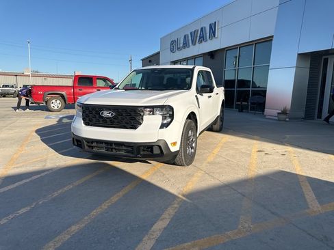 New 2026 Ford Maverick XLT w/ XLT Luxury Package AWD/4WD image 3