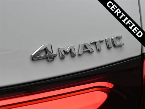 Used 2025 Mercedes-Benz GLC 350e 4MATIC image 29