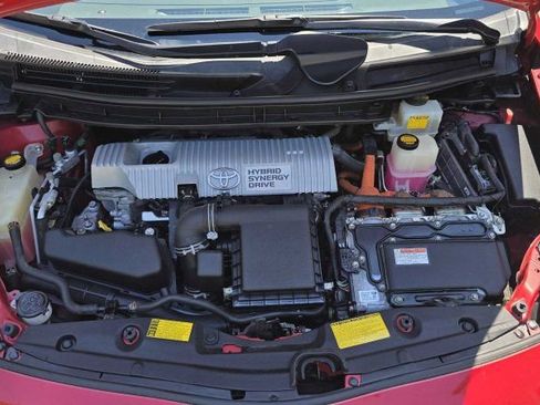 Used 2013 Toyota Prius Three image 31