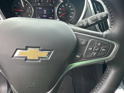 Used 2022 Chevrolet Equinox LT FWD image 26