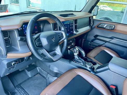 Used 2024 Ford Bronco Outer Banks AWD/4WD image 13