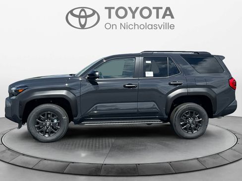 New 2026 Toyota 4Runner SR5 AWD/4WD image 2