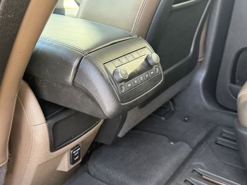Used 2014 GMC Acadia SLT FWD image 23