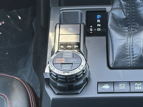 Certified 2025 Toyota Tacoma TRD Pro AWD/4WD image 31