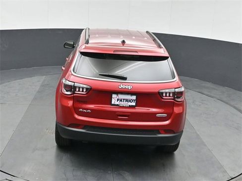 New 2026 Jeep Compass Latitude image 32