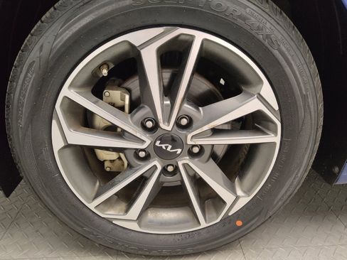 Used 2023 Kia Forte LXS FWD image 31