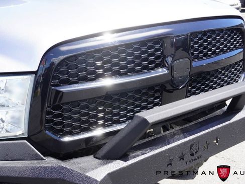 Used 2020 RAM 1500 Classic SLT AWD/4WD image 16