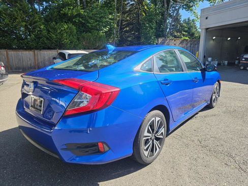 Used 2017 Honda Civic EX-T image 7