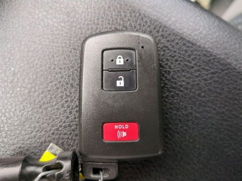 Used 2023 Toyota Tacoma TRD Sport AWD/4WD image 28
