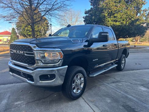 Used 2024 RAM 2500 Big Horn w/ Bed Utility Group image 7